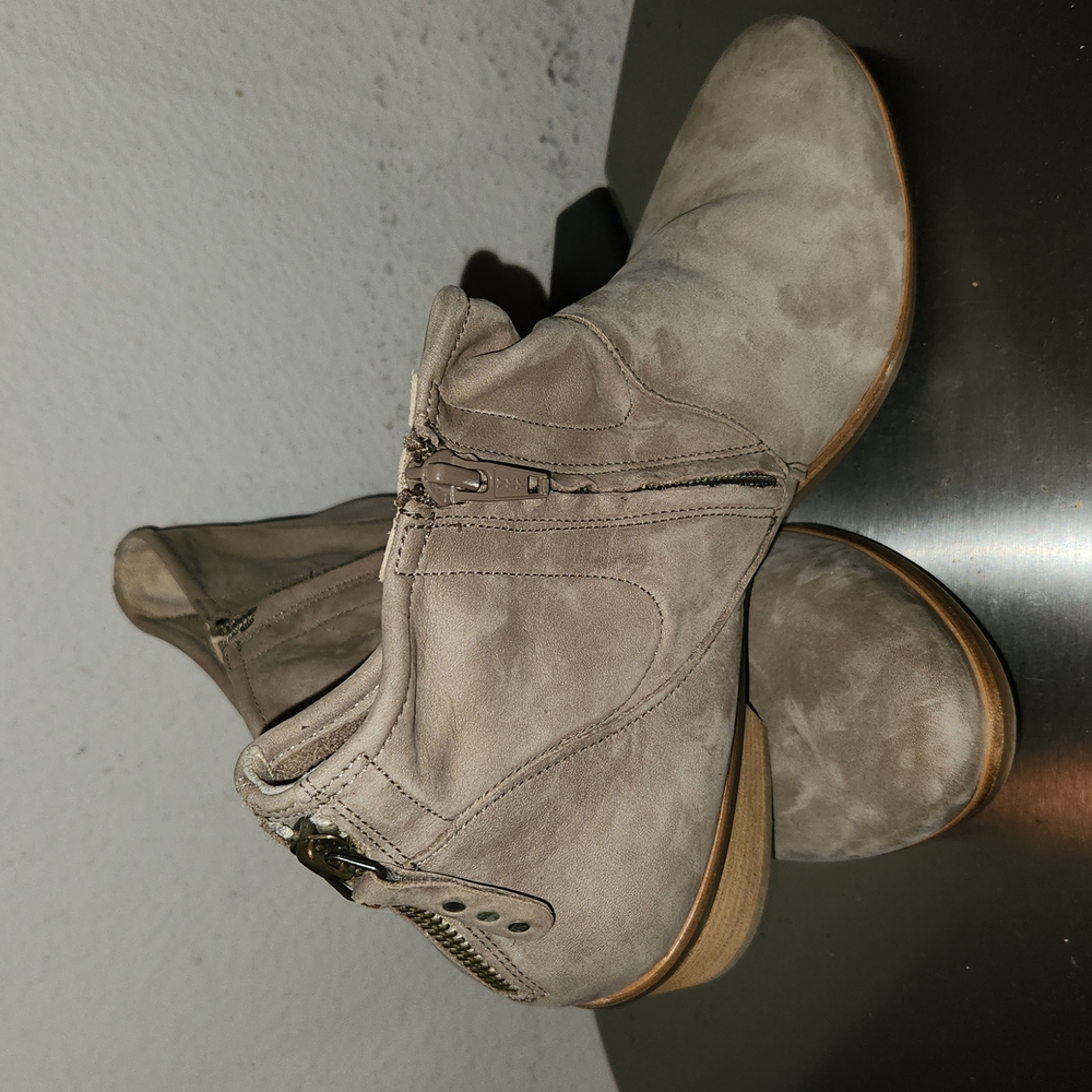 Paul Green Booties